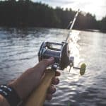 Support canne float tube : Pourquoi le choisir pour pêcher ?