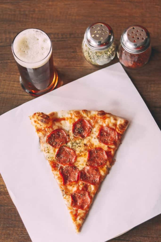 La pizza surgelée peut être une bonne option pour les soirées télé ou les pique-niques