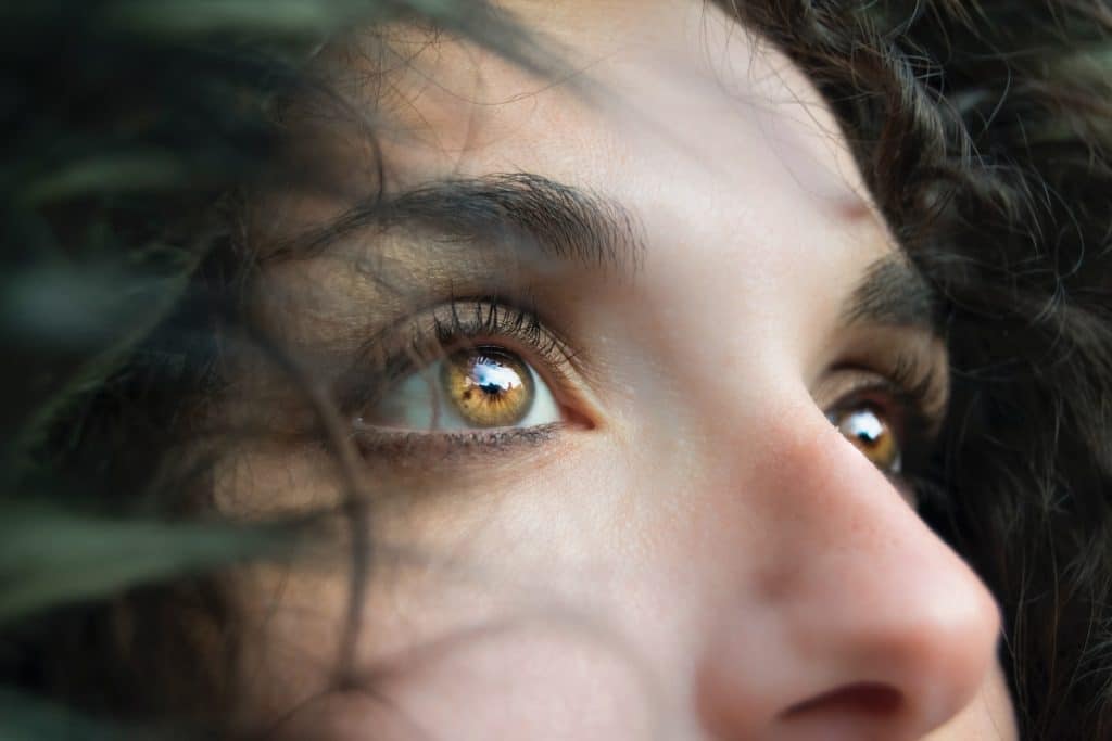 Quels sont les bénéfices de la gymnastique des yeux pour la tension oculaire ?