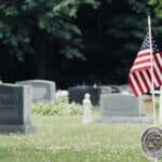 Plaques funéraires en ardoise : sobriété et élégance pour honorer la mémoire de nos proches